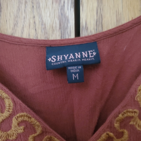 Dress - Picture 2 of 3